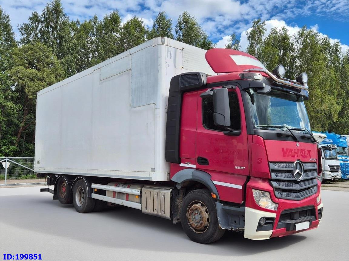 MERCEDES-BENZ Actros 2551 6x2 Euro5 - 厢式卡车:图2 MERCEDES-BENZ Actros 2551 6x2 Euro5 - 厢式卡车:图2