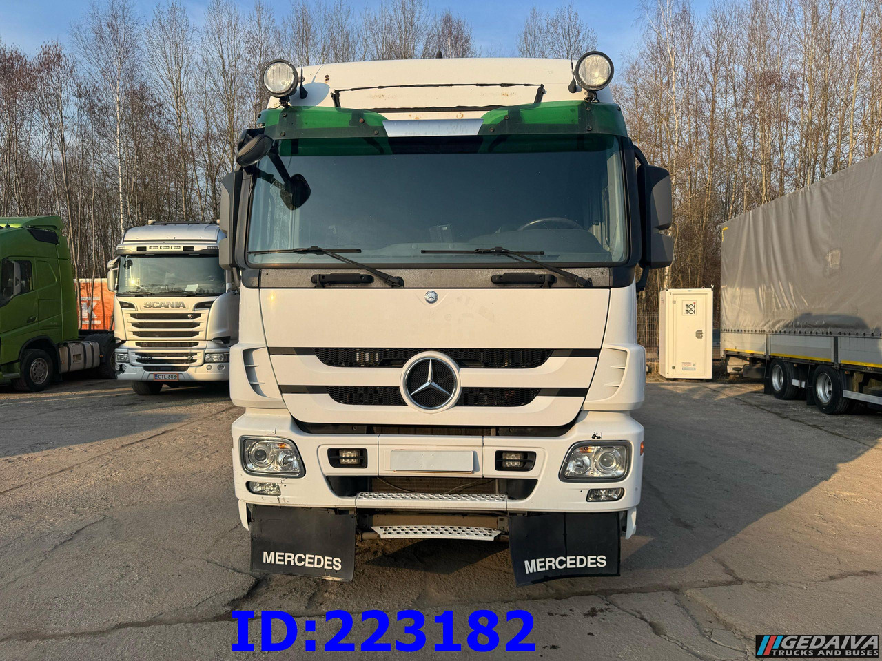 MERCEDES-BENZ Actros 2551 8x2 V8 Retarder - 吊钩升降车:图2 MERCEDES-BENZ Actros 2551 8x2 V8 Retarder - 吊钩升降车:图2
