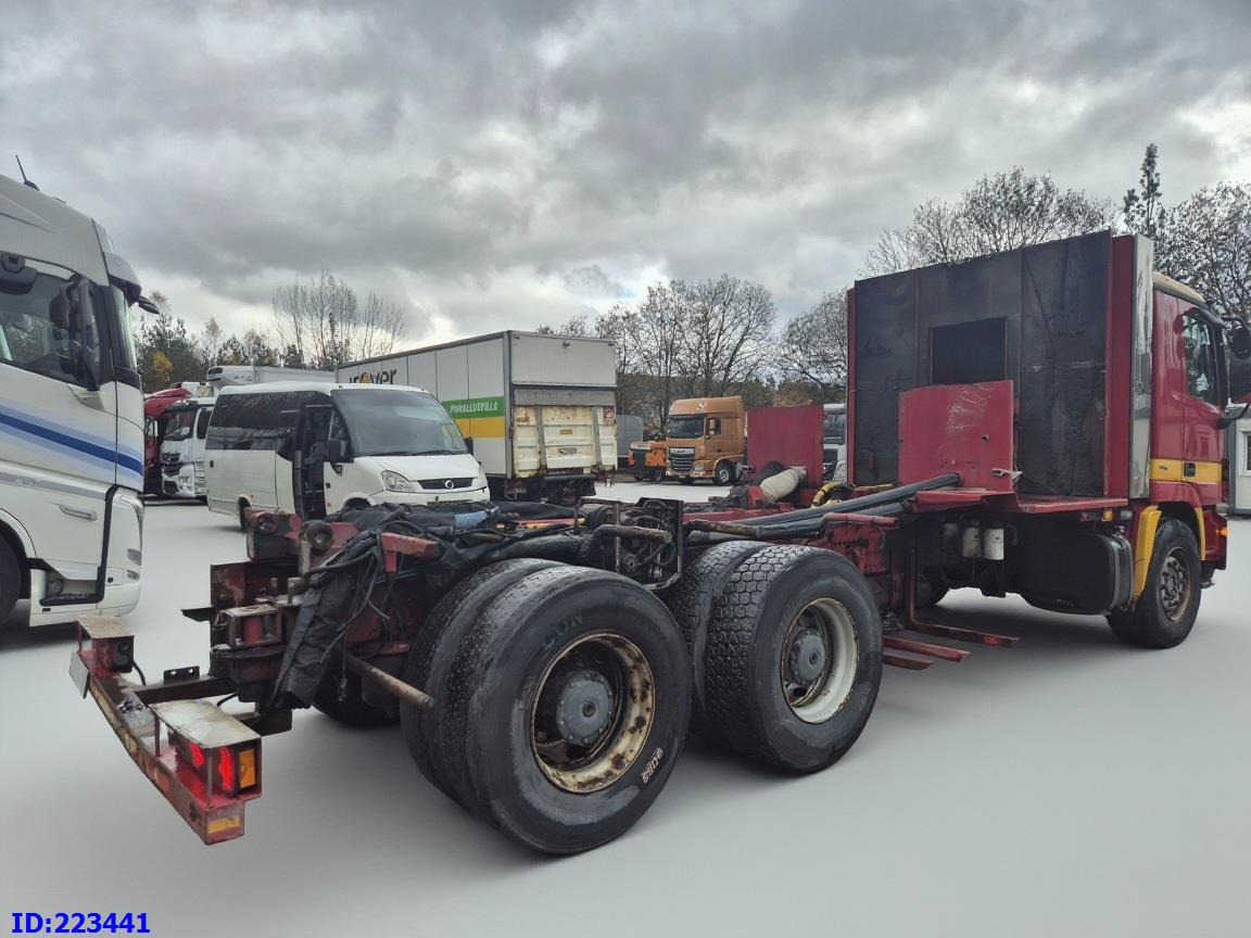 MERCEDES-BENZ Actros 2636 6X4 (3pedals) - 驾驶室底盘卡车:图5 MERCEDES-BENZ Actros 2636 6X4 (3pedals) - 驾驶室底盘卡车:图5