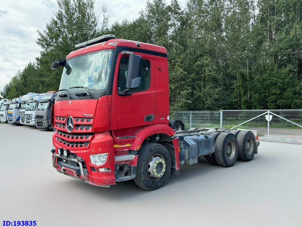 MERCEDES-BENZ Arocs 2840 6x4 Manual Euro6 - 驾驶室底盘卡车:图1 MERCEDES-BENZ Arocs 2840 6x4 Manual Euro6 - 驾驶室底盘卡车:图1