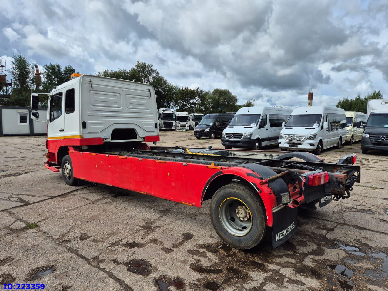 MERCEDES-BENZ Atego 1224 - 驾驶室底盘卡车:图5 MERCEDES-BENZ Atego 1224 - 驾驶室底盘卡车:图5