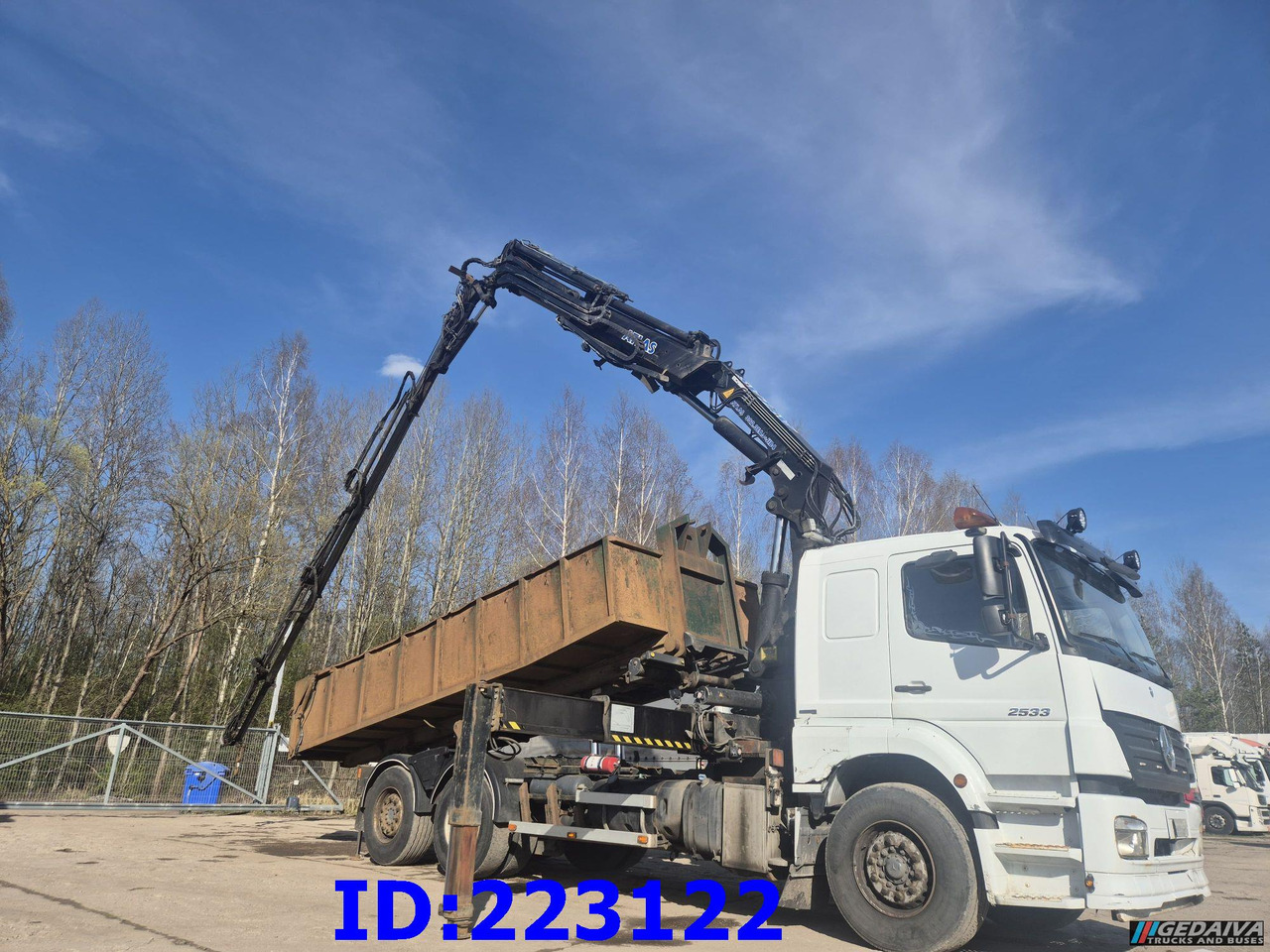 MERCEDES-BENZ Axor 2533 6x2 + Atlas 332.3E Crane - 翻斗车:图4 MERCEDES-BENZ Axor 2533 6x2 + Atlas 332.3E Crane - 翻斗车:图4