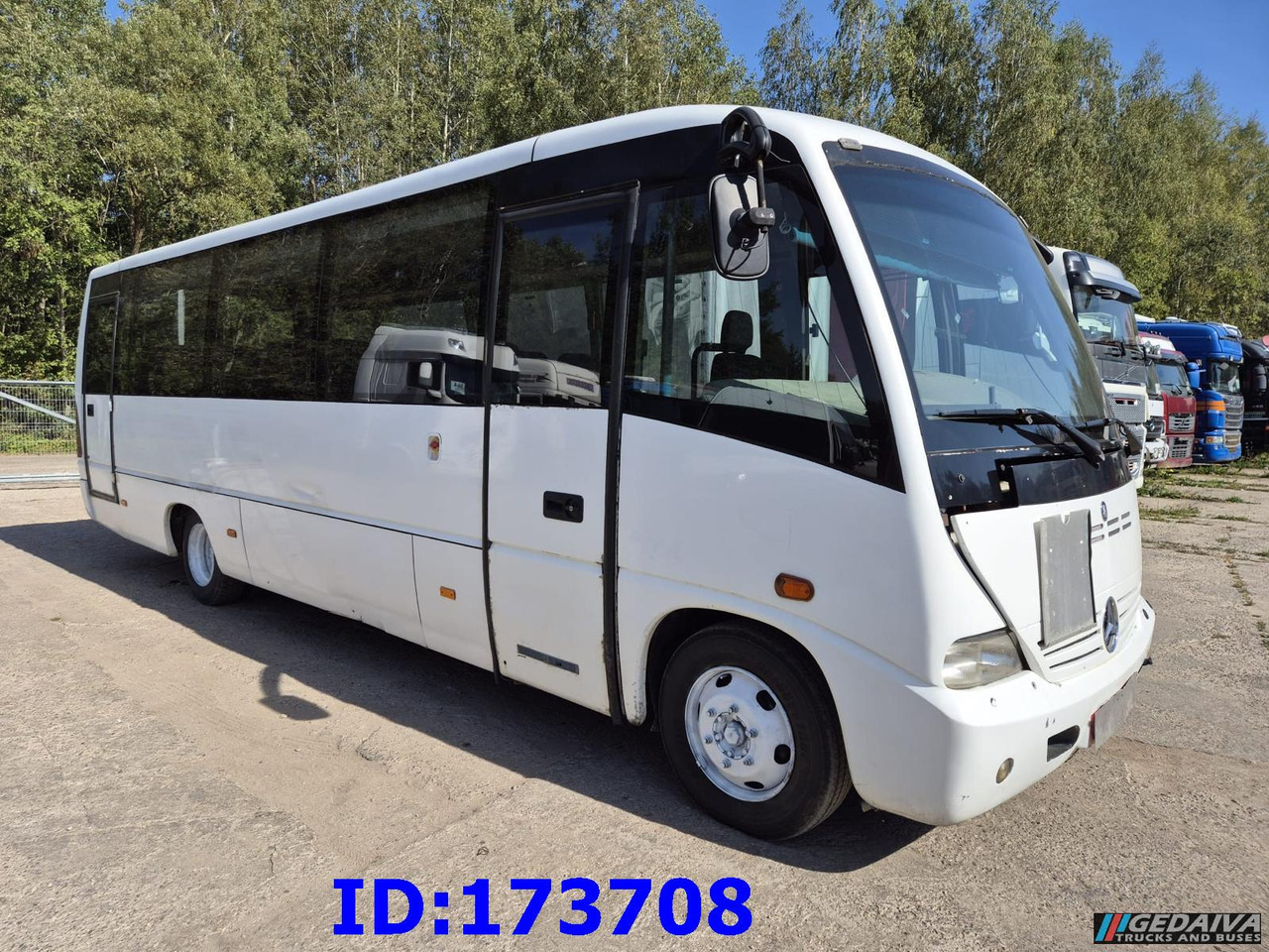 MERCEDES-BENZ Medio 30 Seat - 长途客车:图4 MERCEDES-BENZ Medio 30 Seat - 长途客车:图4