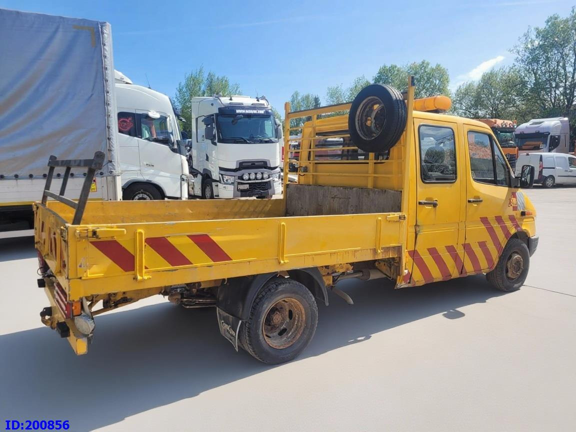 MERCEDES-BENZ Sprinter 408D - 5 Seater - 栏板式/ 平板卡车:图5 MERCEDES-BENZ Sprinter 408D - 5 Seater - 栏板式/ 平板卡车:图5