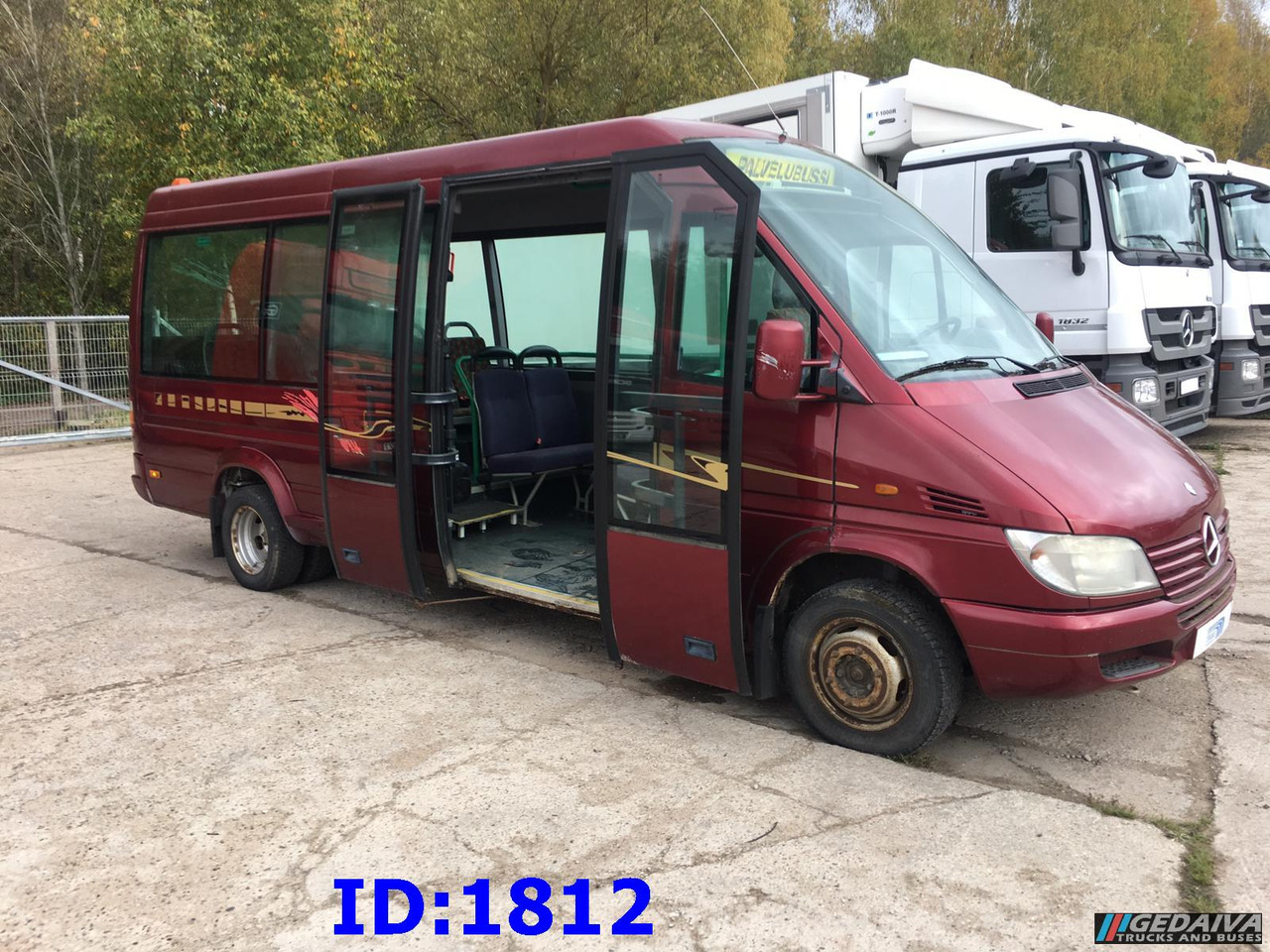 MERCEDES-BENZ Sprinter 413 - 17 Place - 小型巴士, 小型客车:图1 MERCEDES-BENZ Sprinter 413 - 17 Place - 小型巴士, 小型客车:图1