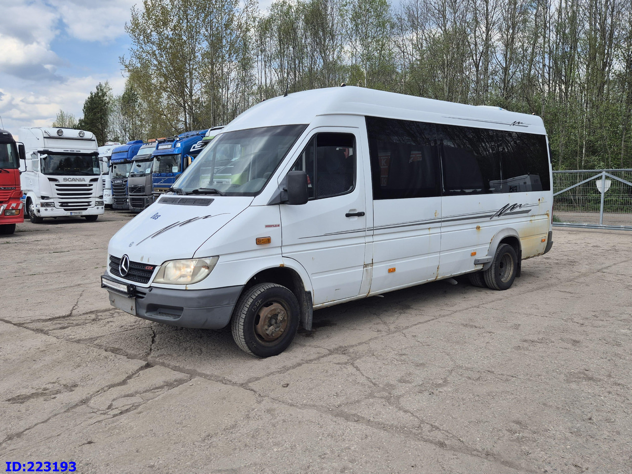 MERCEDES-BENZ Sprinter 416 VIP AC 17-seater - 小型巴士, 小型客车:图1 MERCEDES-BENZ Sprinter 416 VIP AC 17-seater - 小型巴士, 小型客车:图1