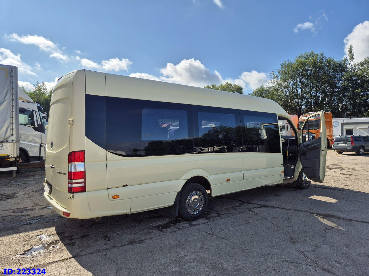 MERCEDES-BENZ Sprinter 516 XXL 20 place Euro6 - 长途客车:图5 MERCEDES-BENZ Sprinter 516 XXL 20 place Euro6 - 长途客车:图5