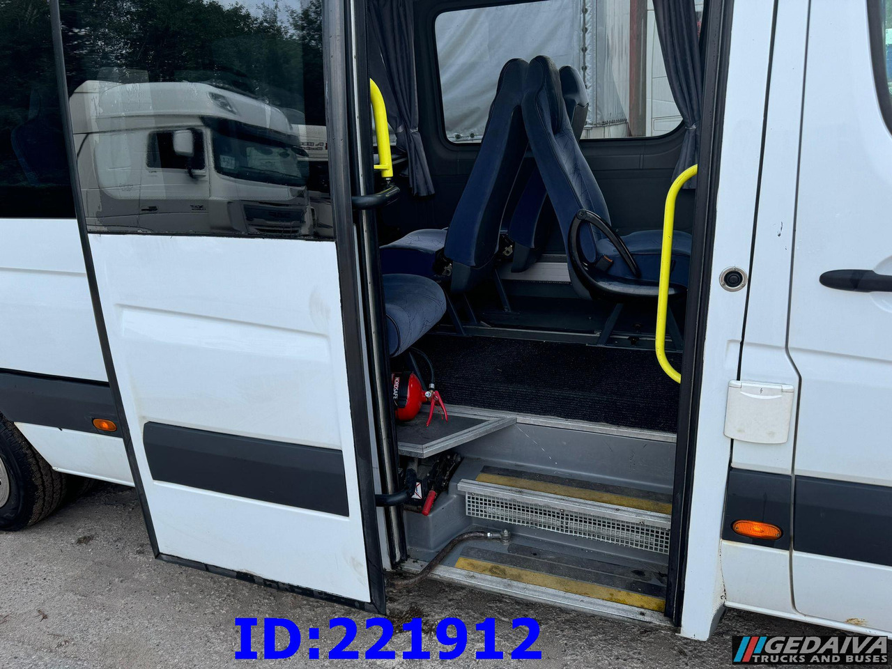 MERCEDES-BENZ Sprinter 518 VIP 17-Place - 长途客车:图5 MERCEDES-BENZ Sprinter 518 VIP 17-Place - 长途客车:图5