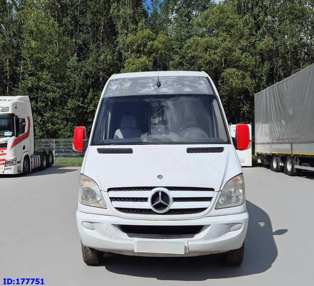 MERCEDES-BENZ Sprinter 518 - VIP - 17-seater - 小型巴士, 小型客车:图2 MERCEDES-BENZ Sprinter 518 - VIP - 17-seater - 小型巴士, 小型客车:图2