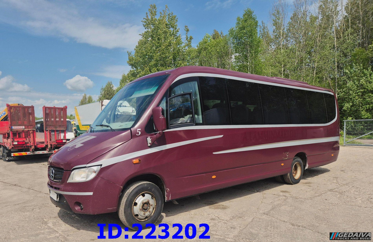 MERCEDES-BENZ Sunrider 818D Vario 33 - Seater - 长途客车:图1 MERCEDES-BENZ Sunrider 818D Vario 33 - Seater - 长途客车:图1