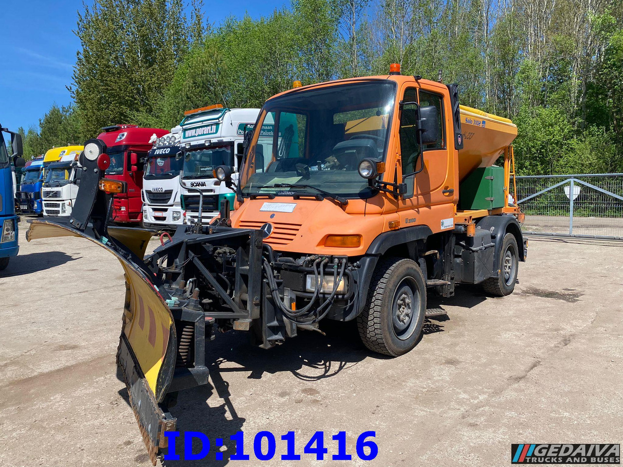 MERCEDES-BENZ Unimog U300 4X4 - 除雪车:图1 MERCEDES-BENZ Unimog U300 4X4 - 除雪车:图1