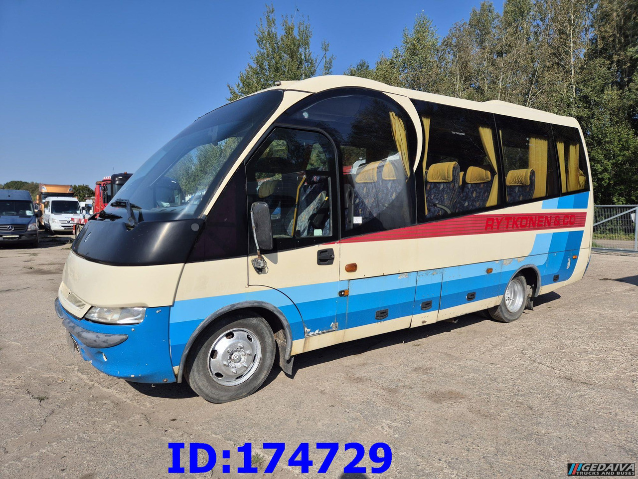 MERCEDES-BENZ Vario 815 26-Seater - 长途客车:图1 MERCEDES-BENZ Vario 815 26-Seater - 长途客车:图1