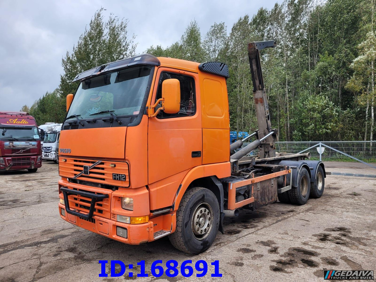 VOLVO FH12 380HP 6x2 10tyre Hook Tipper - 吊钩升降车:图1 VOLVO FH12 380HP 6x2 10tyre Hook Tipper - 吊钩升降车:图1