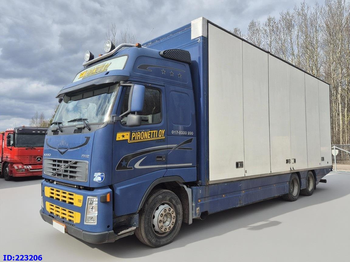VOLVO FH12 420HP 6x2 - 等温卡车:图1 VOLVO FH12 420HP 6x2 - 等温卡车:图1