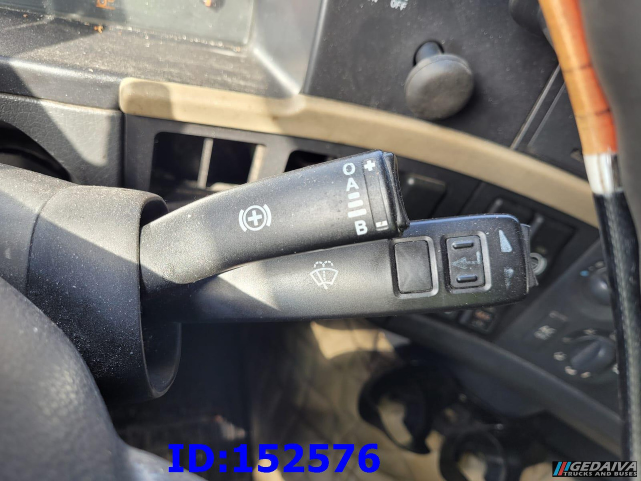 牵引车 VOLVO FH13 480HP 6x2：图12