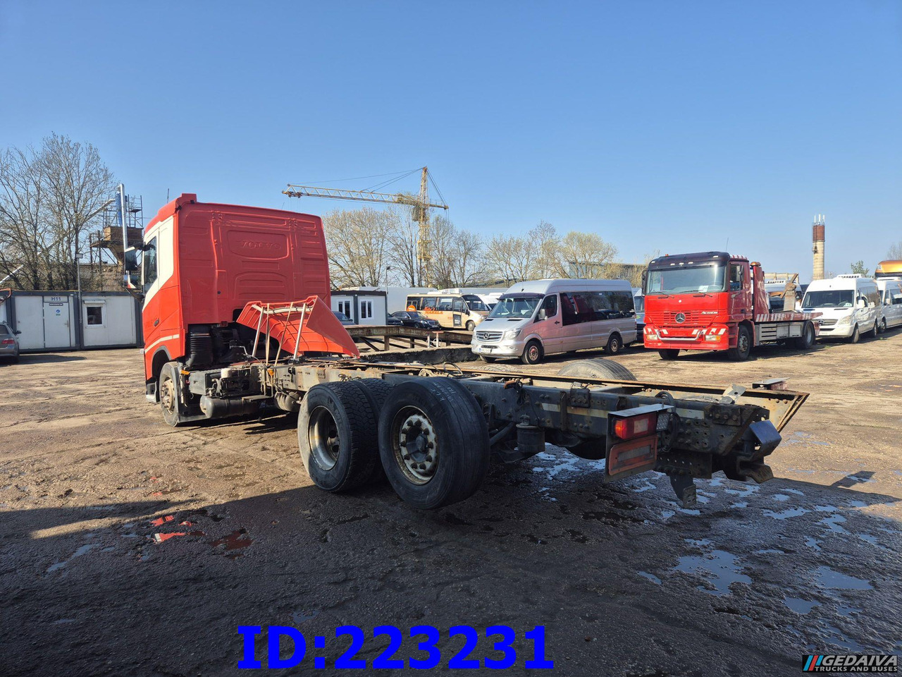 VOLVO FH13 540HP 6X2 Euro6 - 驾驶室底盘卡车:图5 VOLVO FH13 540HP 6X2 Euro6 - 驾驶室底盘卡车:图5