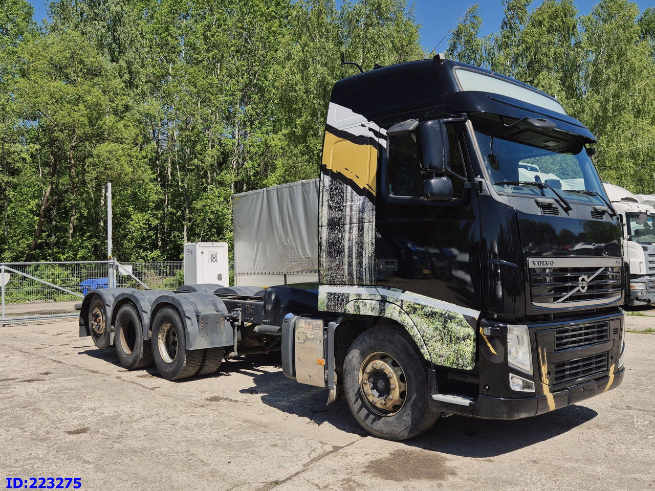 VOLVO FH13 540HP 8X4 (Steering axle) RETARDER - 驾驶室底盘卡车:图4 VOLVO FH13 540HP 8X4 (Steering axle) RETARDER - 驾驶室底盘卡车:图4