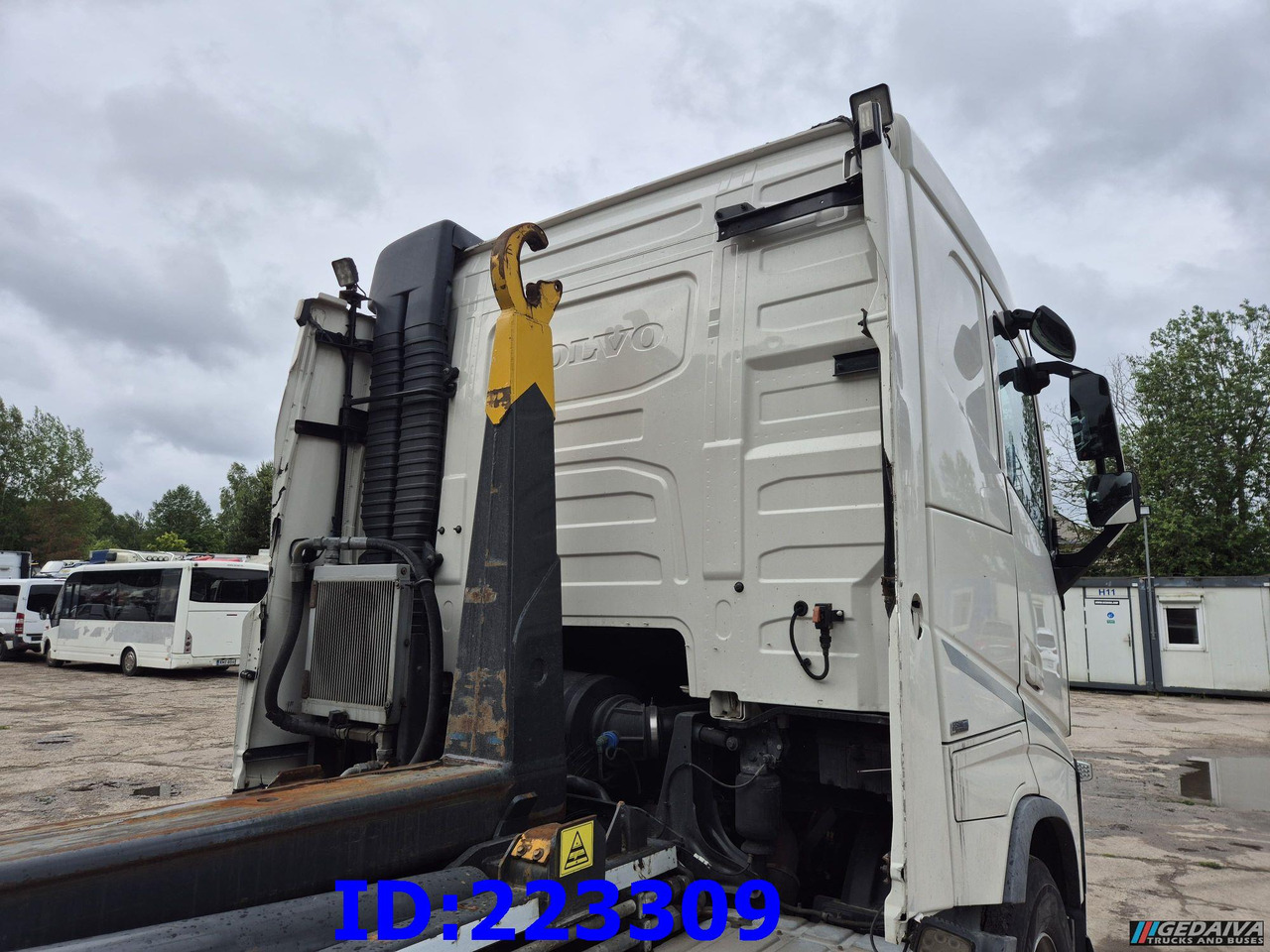 VOLVO FH13 540HP 8x2 Hook lift (2axles steering - 2 axles lifting) - 吊钩升降车:图5 VOLVO FH13 540HP 8x2 Hook lift (2axles steering - 2 axles lifting) - 吊钩升降车:图5