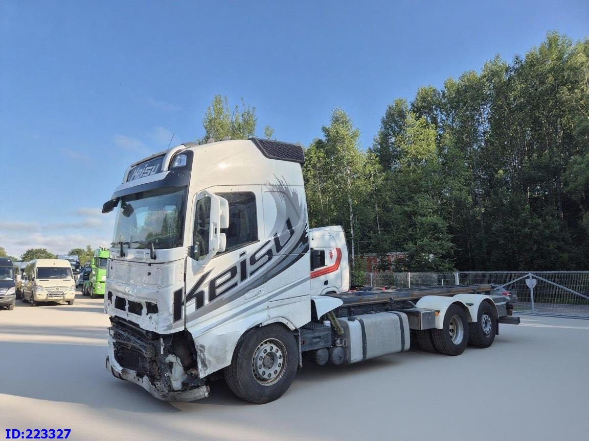 VOLVO FH13 550HP 6x2 ( Drivable condition ) - 驾驶室底盘卡车:图1 VOLVO FH13 550HP 6x2 ( Drivable condition ) - 驾驶室底盘卡车:图1