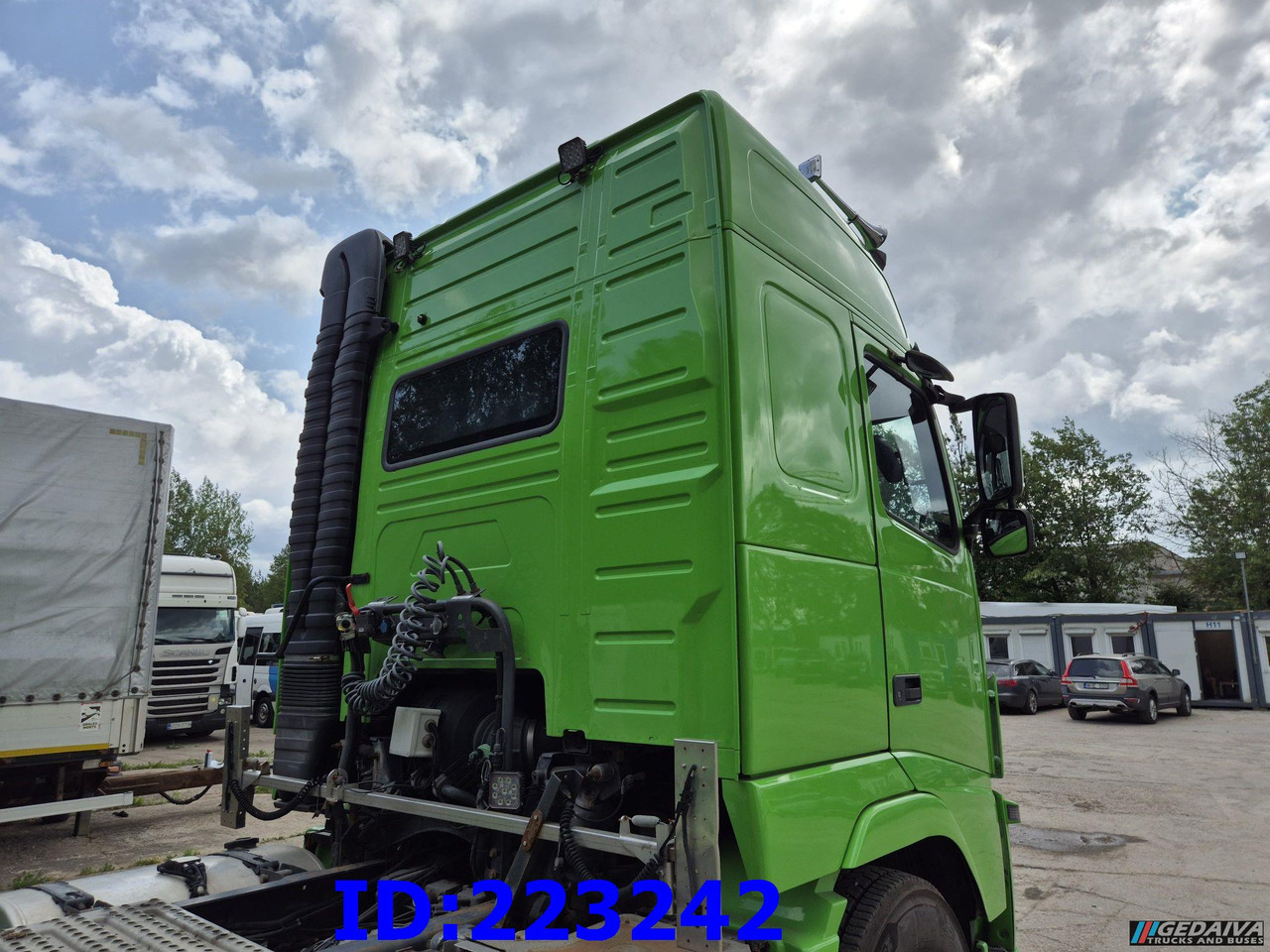 VOLVO FH13 6x2 - 538t km ONLY - Manual Hydraulics Euro5 - 牵引车:图5 VOLVO FH13 6x2 - 538t km ONLY - Manual Hydraulics Euro5 - 牵引车:图5