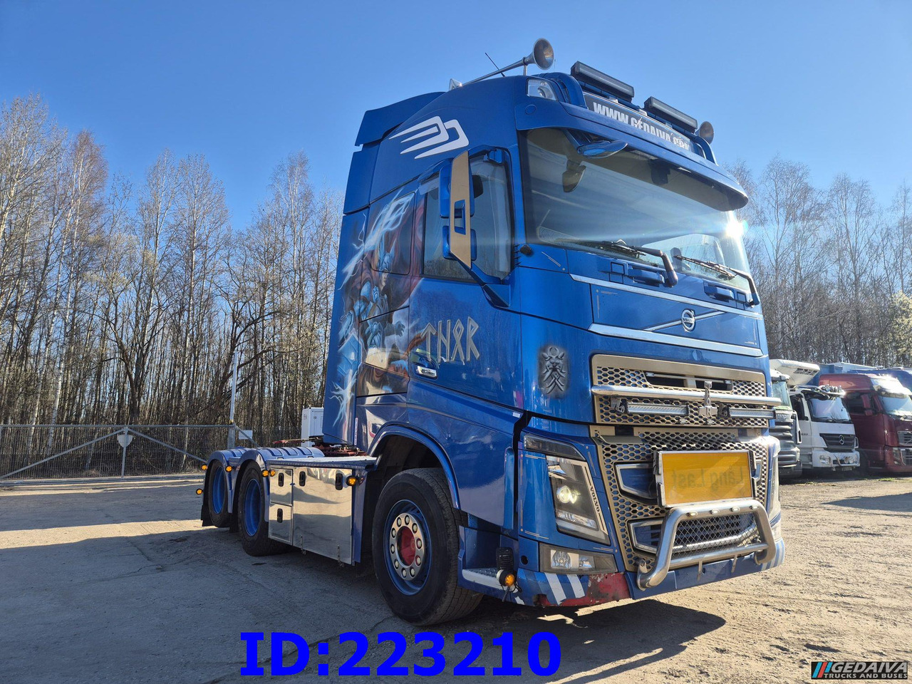 VOLVO FH16 600HP 6X2 SHOW TRUCK - 牵引车:图4 VOLVO FH16 600HP 6X2 SHOW TRUCK - 牵引车:图4