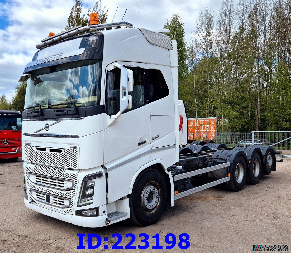 VOLVO FH16 650HP 8X4 (Steering axle) - 驾驶室底盘卡车:图1 VOLVO FH16 650HP 8X4 (Steering axle) - 驾驶室底盘卡车:图1