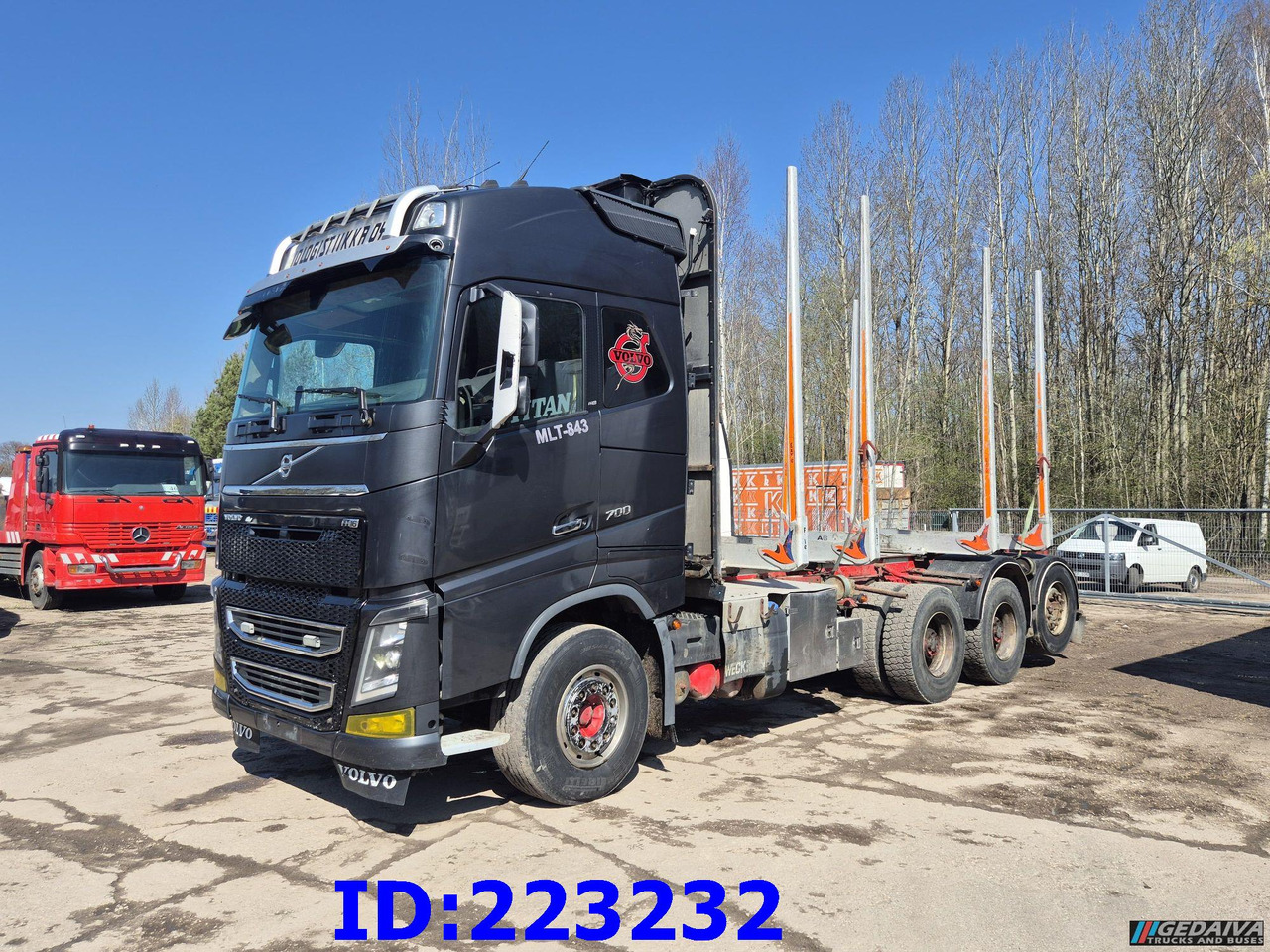 VOLVO FH16 700HP 8X4 Big Axles - 木材运输车:图1 VOLVO FH16 700HP 8X4 Big Axles - 木材运输车:图1