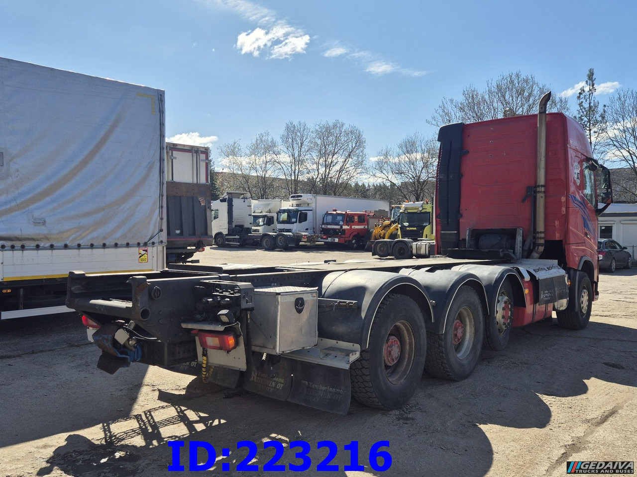 VOLVO FH16 700HP 8X4 Big axle - 驾驶室底盘卡车:图5 VOLVO FH16 700HP 8X4 Big axle - 驾驶室底盘卡车:图5