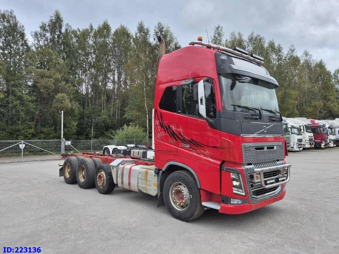 VOLVO FH16 750HP - 8x4 -Big Axles - 驾驶室底盘卡车:图1 VOLVO FH16 750HP - 8x4 -Big Axles - 驾驶室底盘卡车:图1