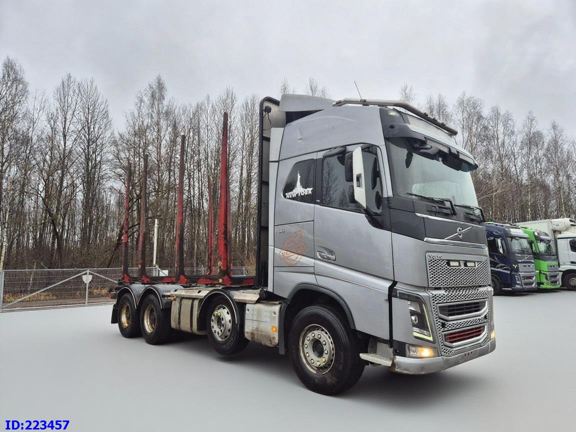 VOLVO FH16 750HP 8x4 Big axles - 木材运输车:图4 VOLVO FH16 750HP 8x4 Big axles - 木材运输车:图4