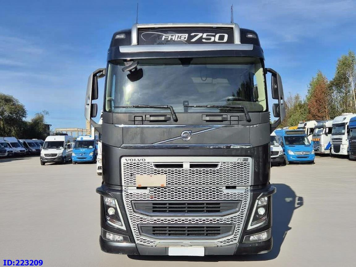 VOLVO FH16 750HP 8x4 Steering axle - 驾驶室底盘卡车:图2 VOLVO FH16 750HP 8x4 Steering axle - 驾驶室底盘卡车:图2