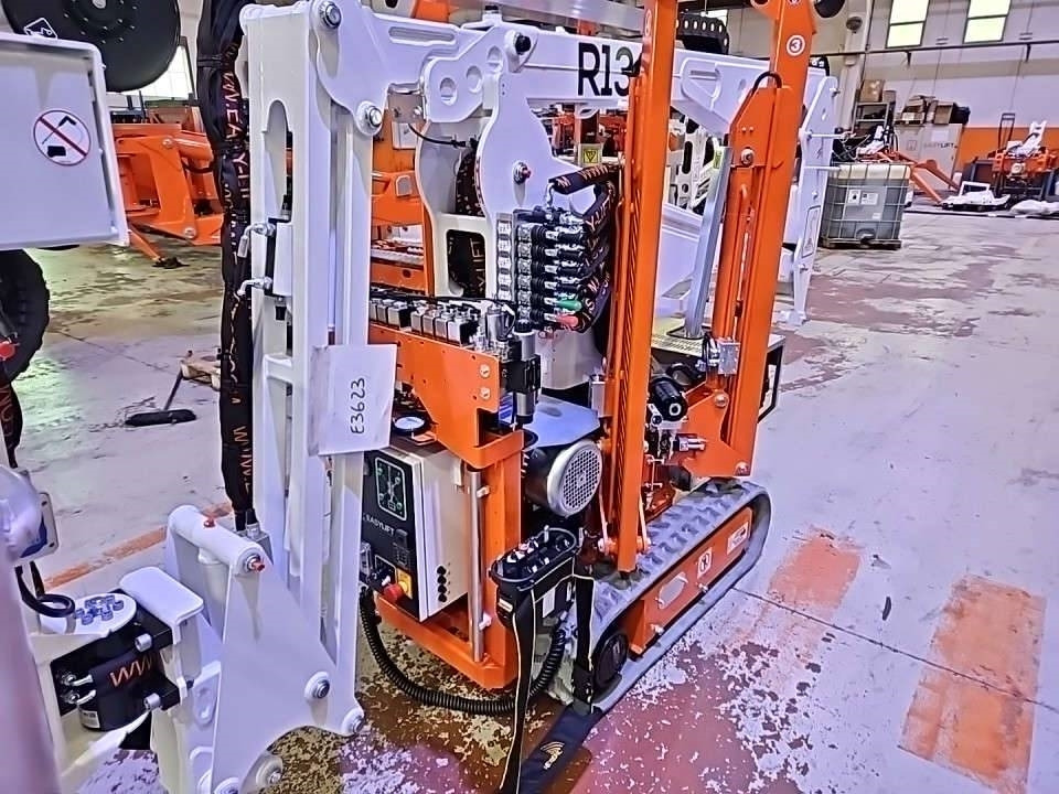 EasyLift R130 - 铰接臂:图3 EasyLift R130 - 铰接臂:图3