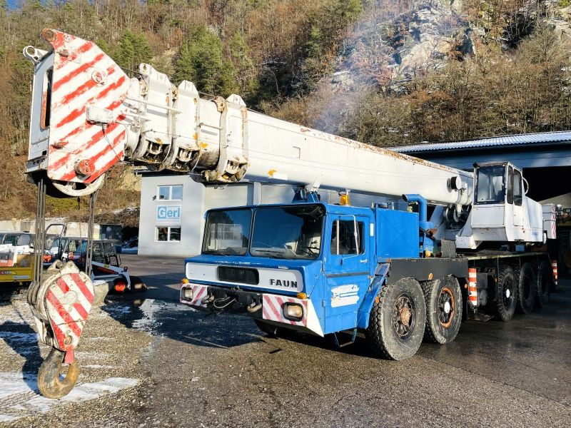 Demag HC200 (3384) - 移动式起重机:图2 Demag HC200 (3384) - 移动式起重机:图2