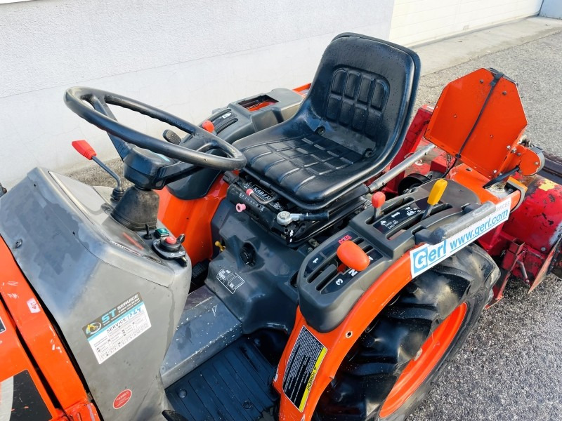 Kubota B1610D (3552) - 反铲装载机:图5 Kubota B1610D (3552) - 反铲装载机:图5