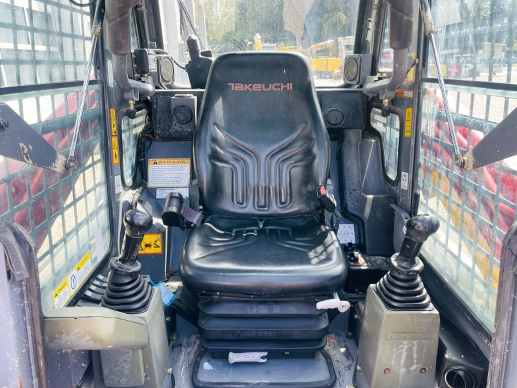 Takeuchi TL8 (4031) - 滑移装载机:图5 Takeuchi TL8 (4031) - 滑移装载机:图5