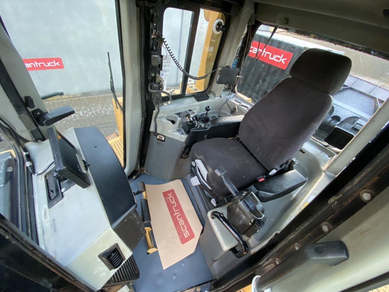 Caterpillar D6T LGP - 推土机:图3 Caterpillar D6T LGP - 推土机:图3
