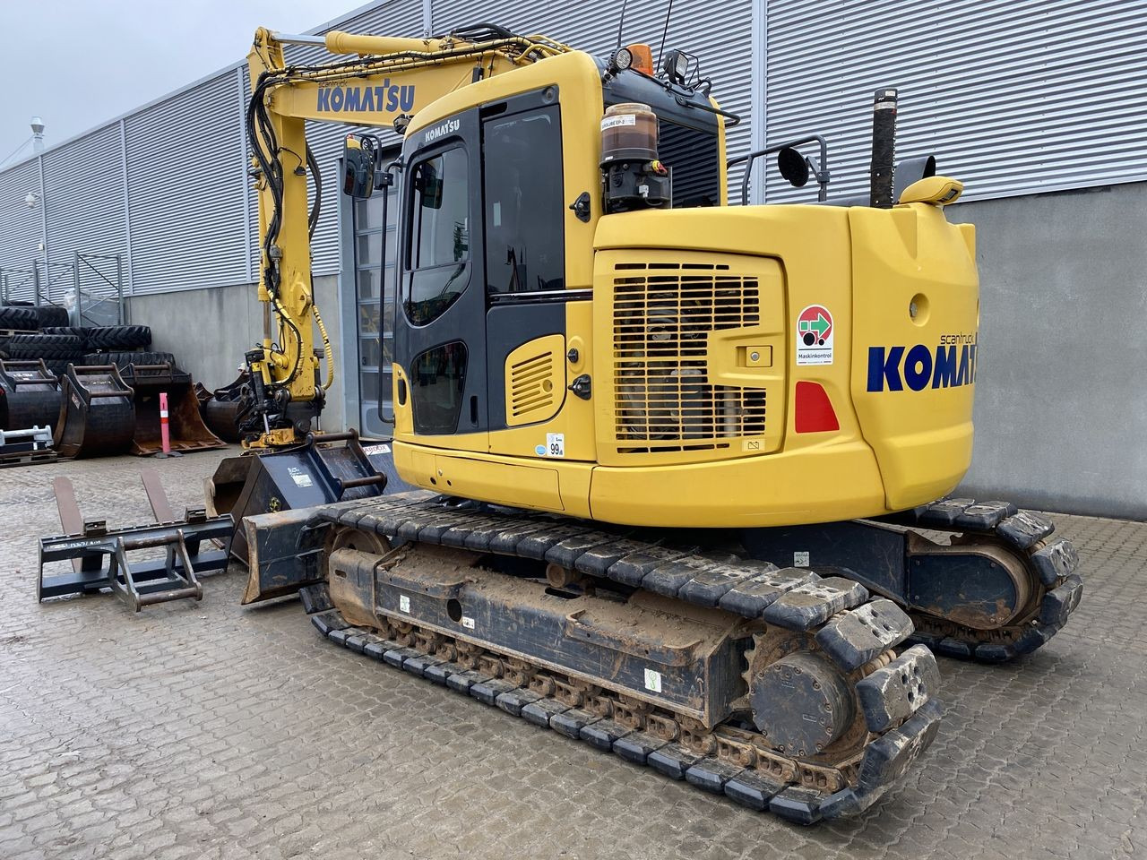 Komatsu PC138US-11 - 履带式挖掘机:图2 Komatsu PC138US-11 - 履带式挖掘机:图2