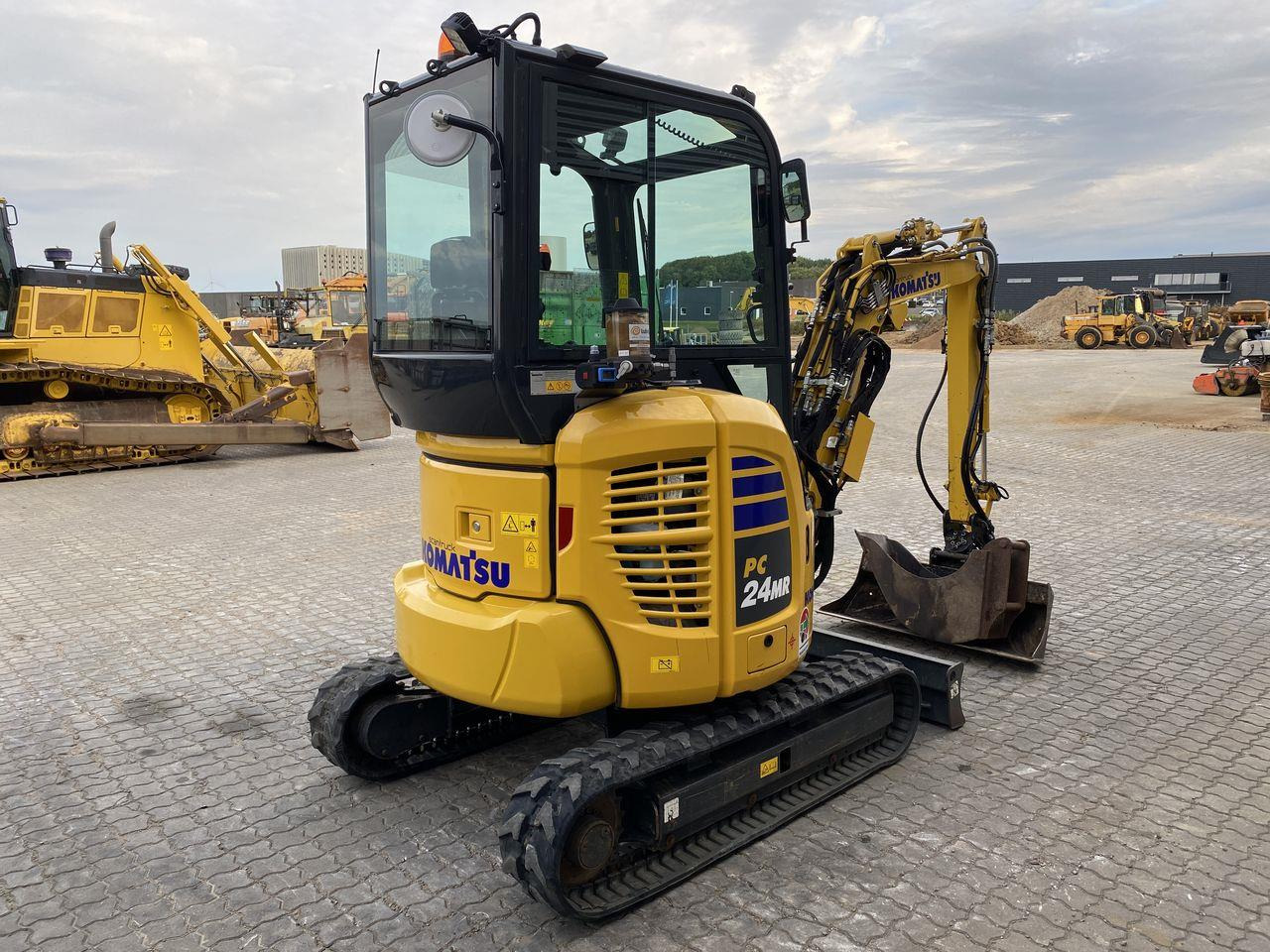 Komatsu PC24MR-5 - 小型挖掘机:图4 Komatsu PC24MR-5 - 小型挖掘机:图4