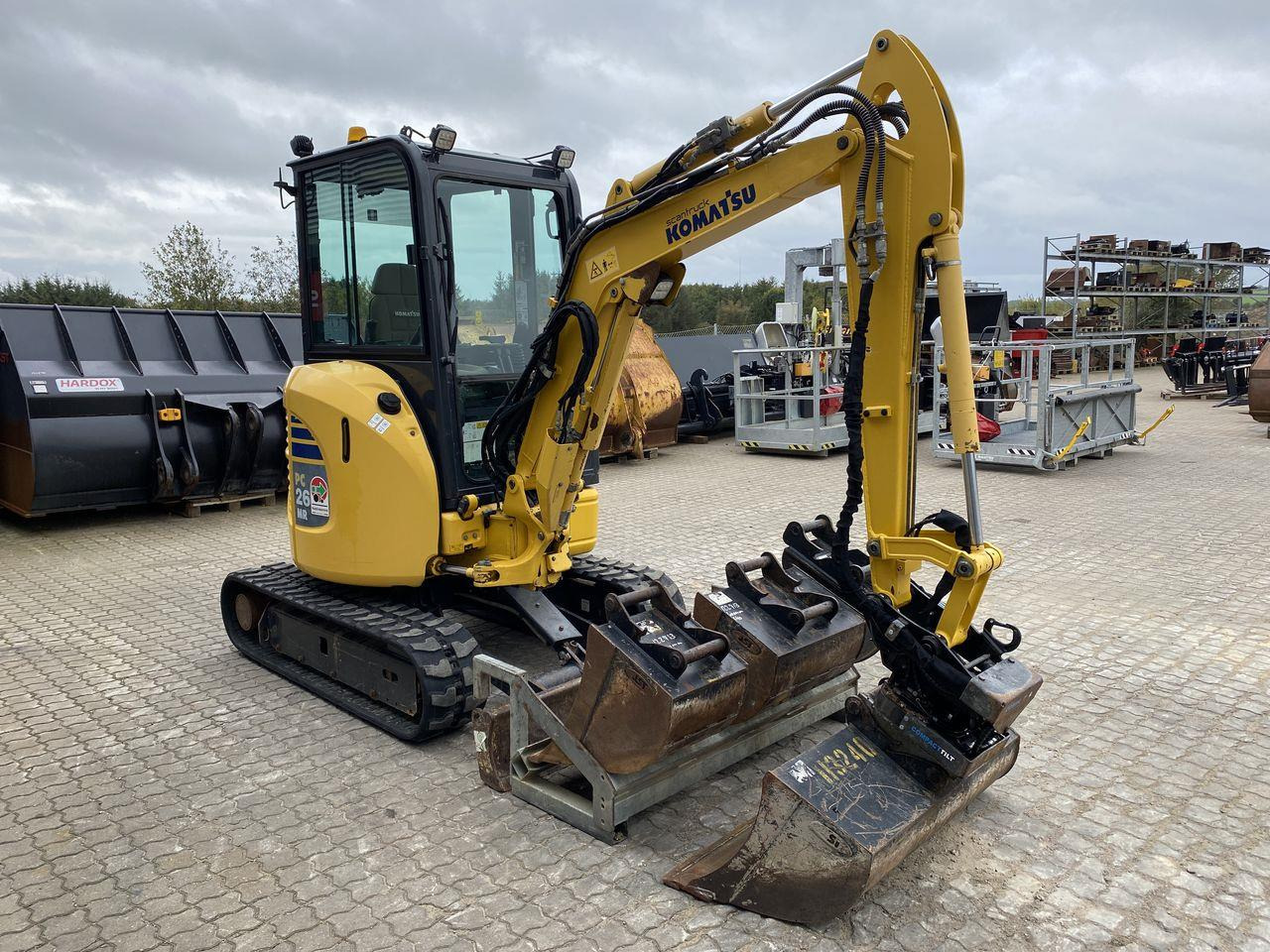 Komatsu PC26MR-3 - 小型挖掘机:图5 Komatsu PC26MR-3 - 小型挖掘机:图5