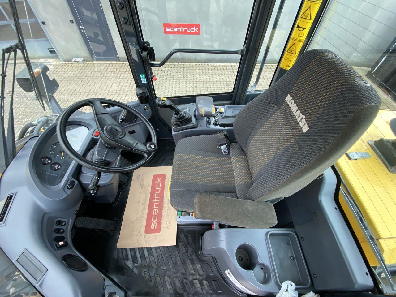 Komatsu WA200-7 - 轮式装载机:图3 Komatsu WA200-7 - 轮式装载机:图3