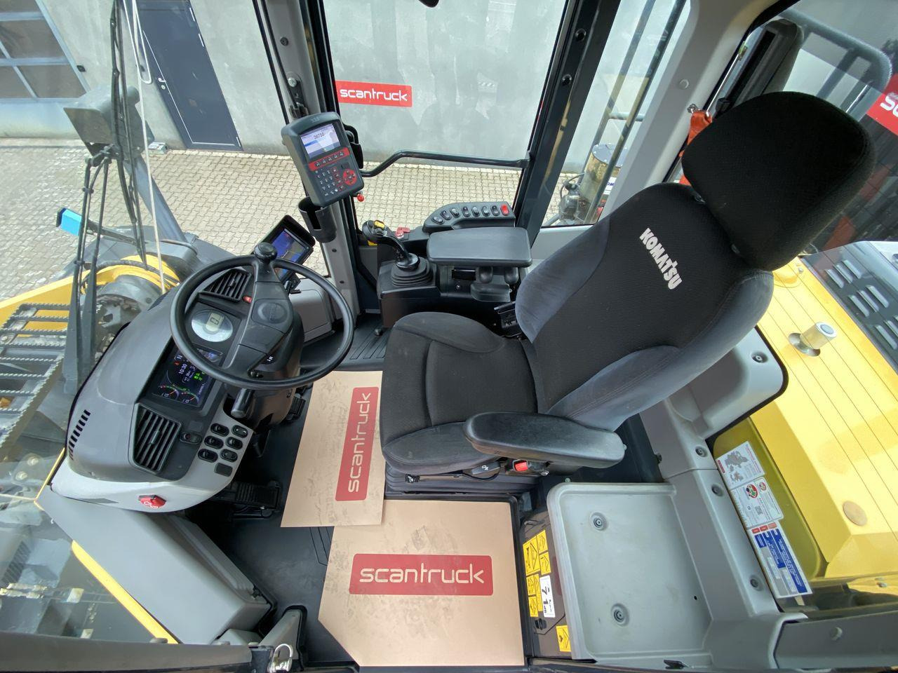 Komatsu WA480-8 - 轮式装载机:图3 Komatsu WA480-8 - 轮式装载机:图3