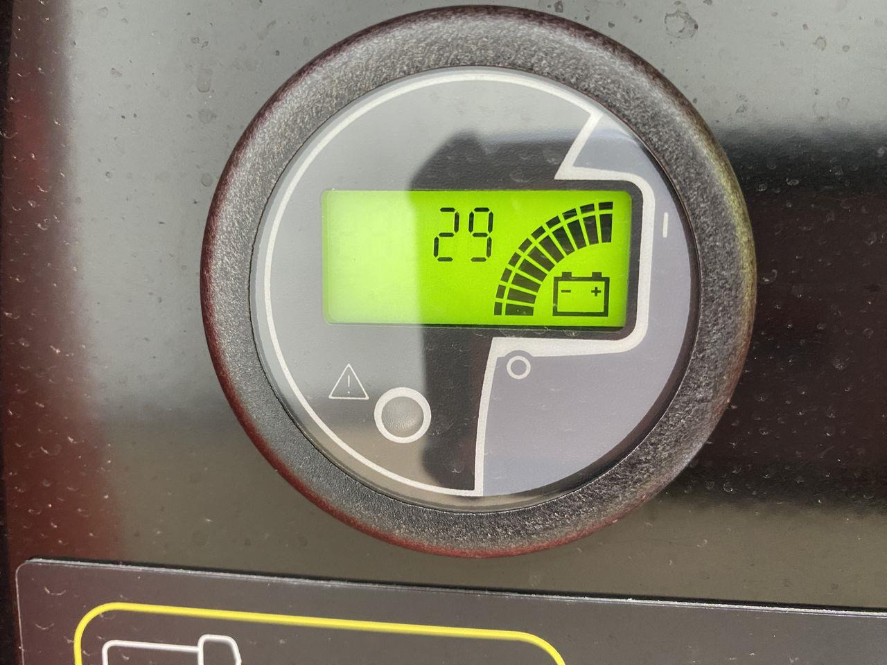 垂直桅杆升降机 Manitou 100VJR:图11 垂直桅杆升降机 Manitou 100VJR:图11