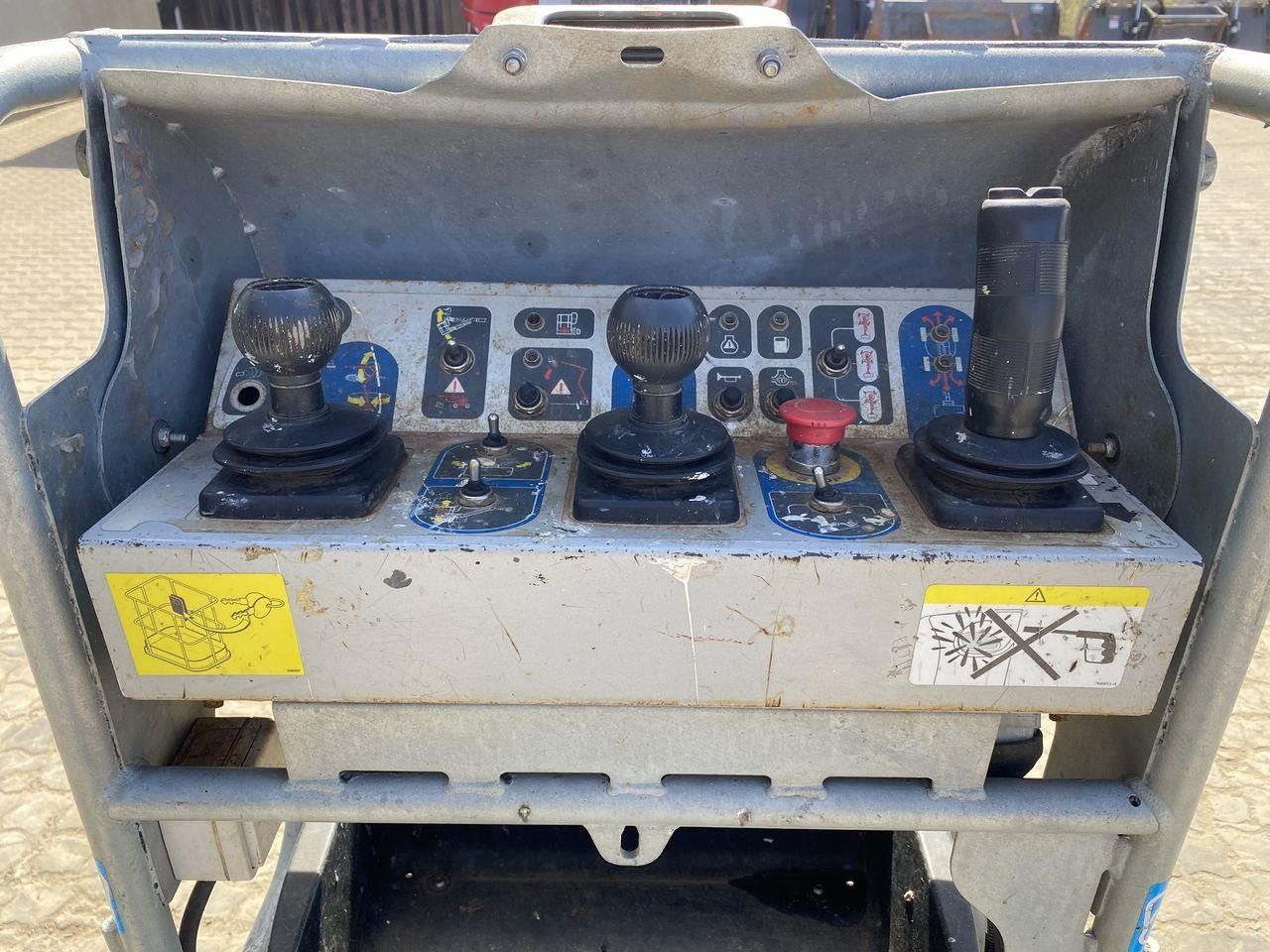 Manitou 180ATJ 2 RC - 铰接臂:图3 Manitou 180ATJ 2 RC - 铰接臂:图3