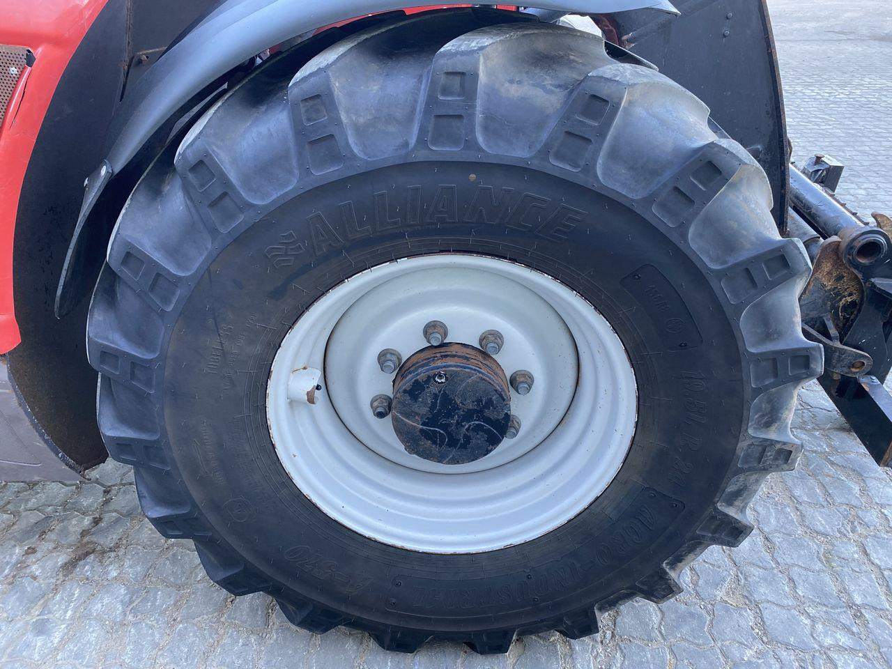 伸缩臂叉装车 Manitou MLT1040-137PS L ELITE：图6