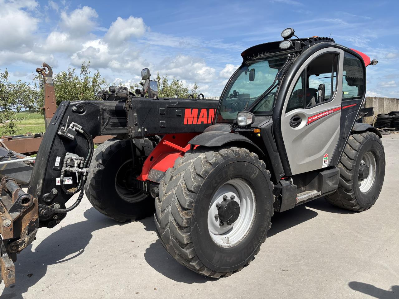 Manitou MLT841-145PS+ ELITE ST5 - 伸缩臂叉装车:图1 Manitou MLT841-145PS+ ELITE ST5 - 伸缩臂叉装车:图1