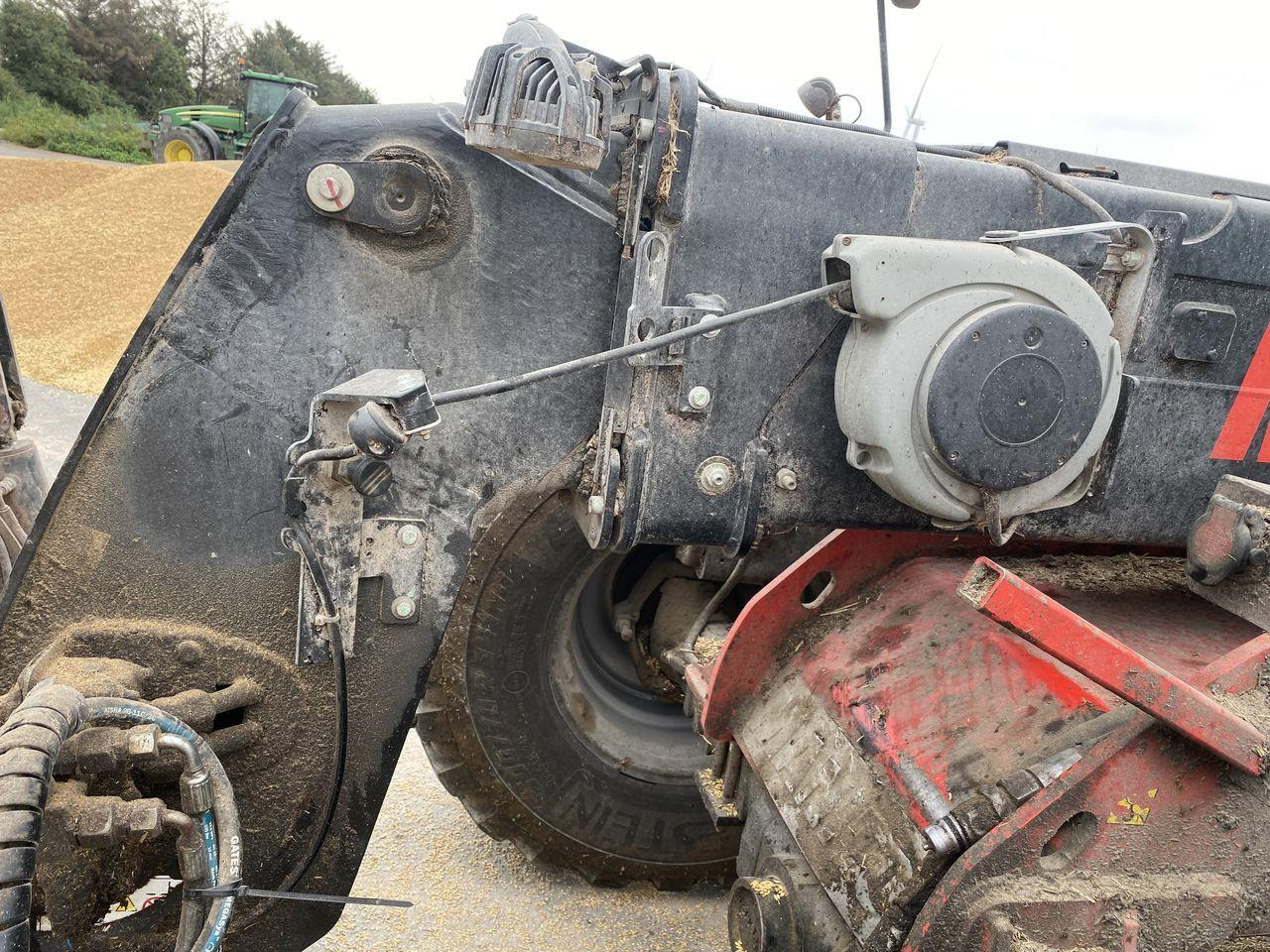 Manitou MLT841-145PS+ ELITE ST5 - 伸缩臂叉装车:图5 Manitou MLT841-145PS+ ELITE ST5 - 伸缩臂叉装车:图5