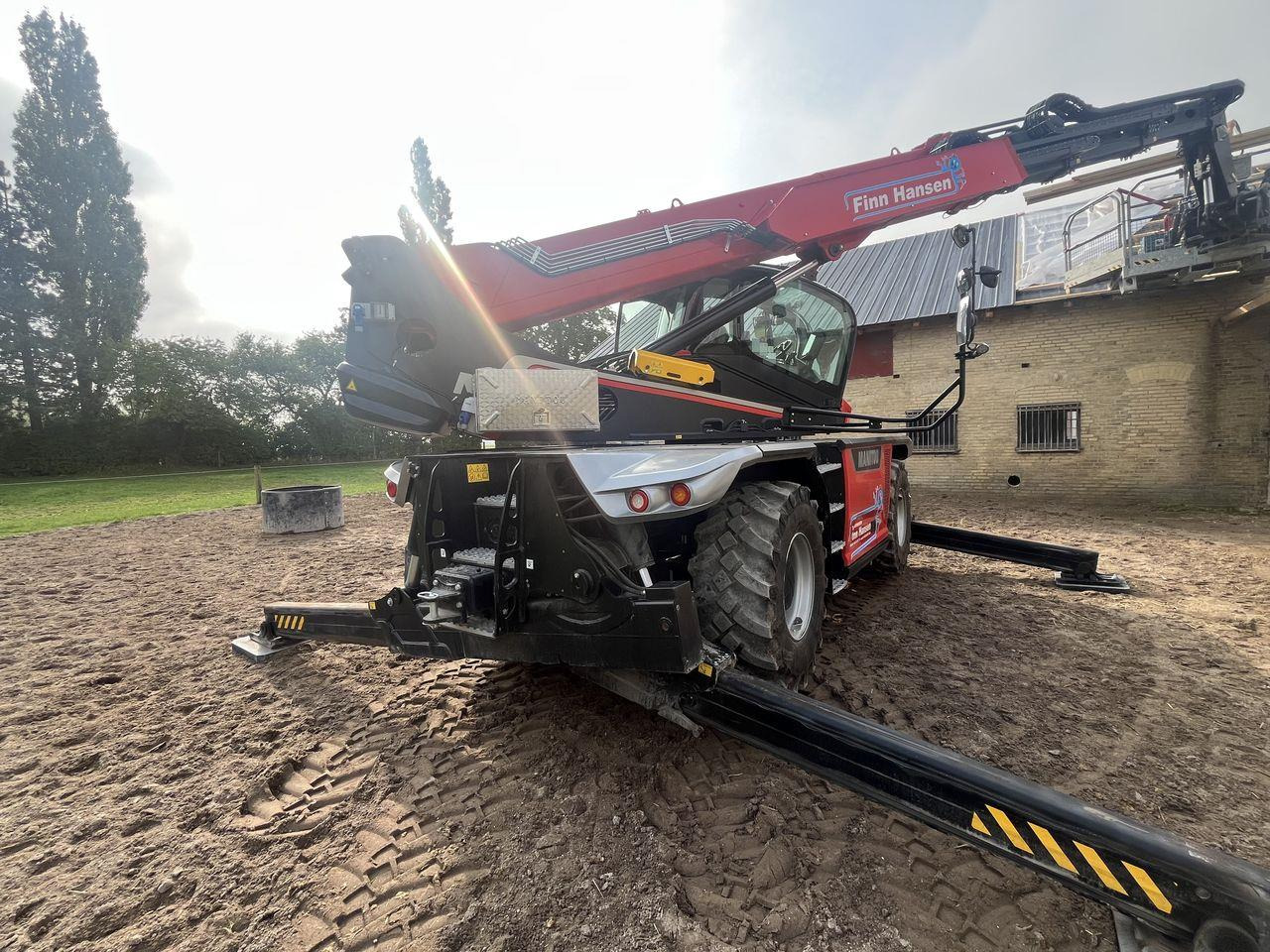 Manitou MRT2260 VISION+ ST5 - 伸缩臂叉装车:图2 Manitou MRT2260 VISION+ ST5 - 伸缩臂叉装车:图2