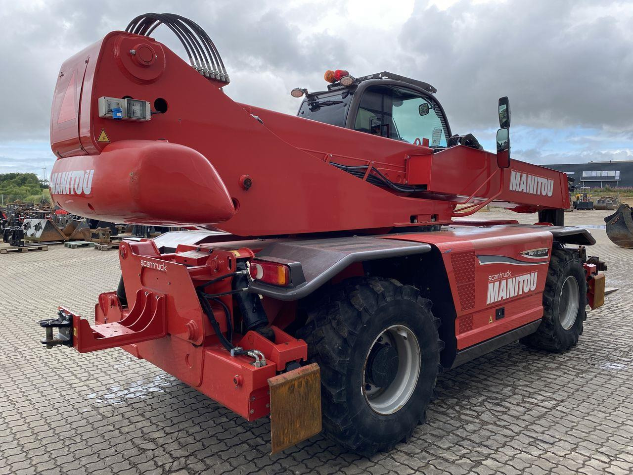 Manitou MRT2550P+ ST4 - 伸缩臂叉装车:图4 Manitou MRT2550P+ ST4 - 伸缩臂叉装车:图4