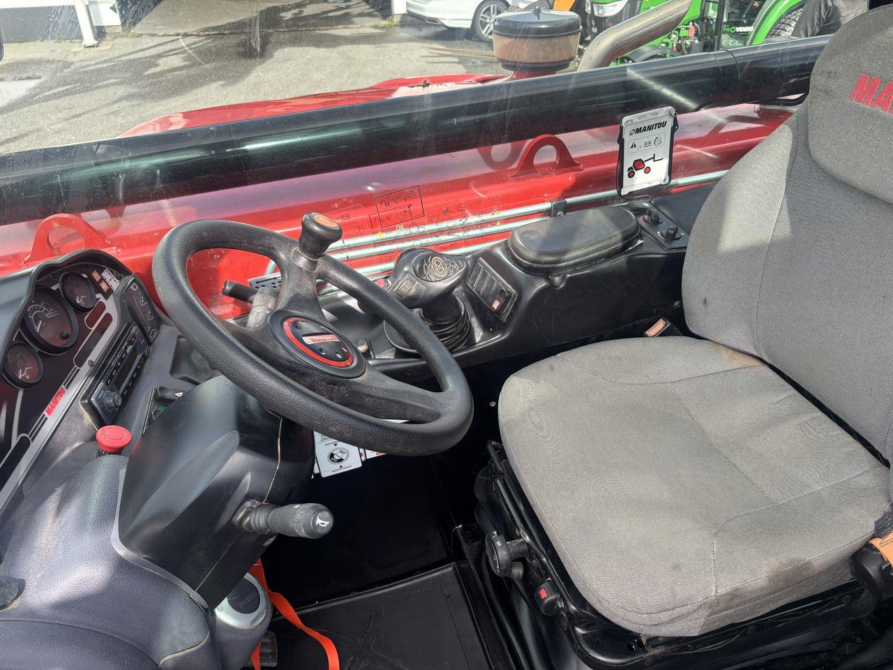 Manitou MT933 EASY COMFORT - 伸缩臂叉装车:图3 Manitou MT933 EASY COMFORT - 伸缩臂叉装车:图3