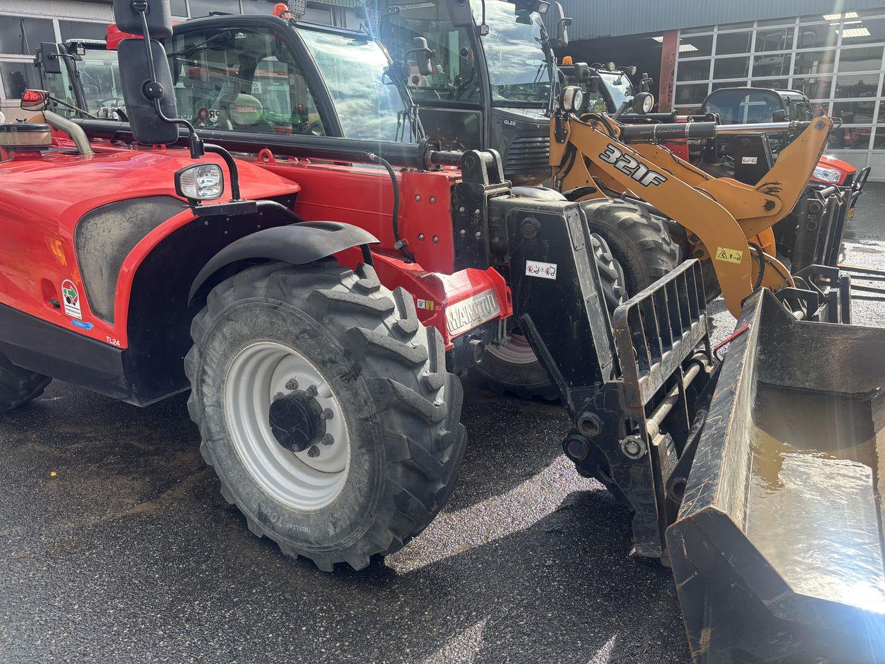Manitou MT933 EASY COMFORT - 伸缩臂叉装车:图1 Manitou MT933 EASY COMFORT - 伸缩臂叉装车:图1